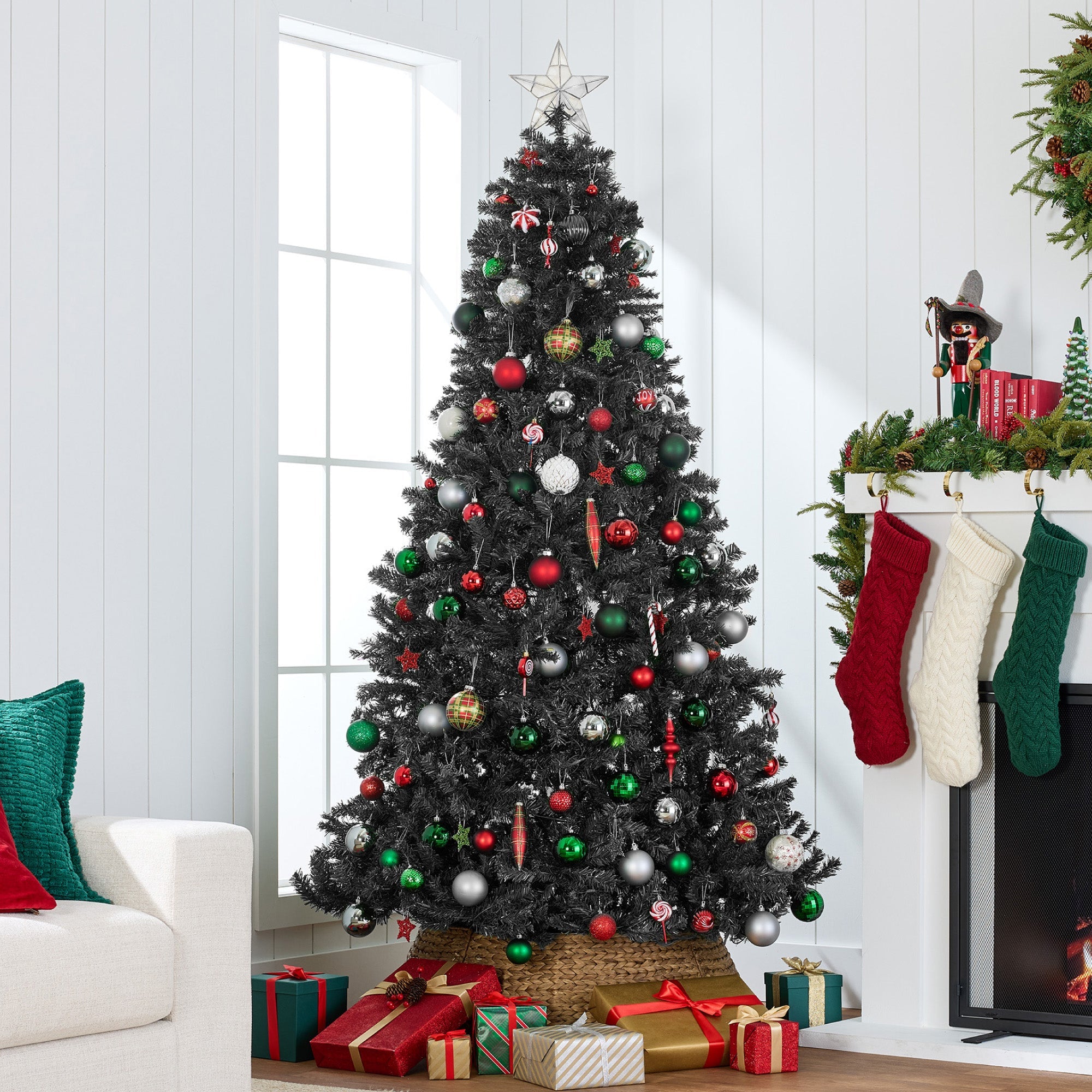 Pre-Lit Artificial Black Spruce Christmas Tree with Easy Assembly with eye-catching holiday style