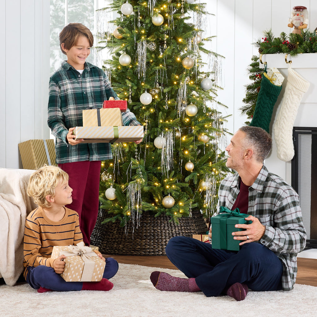 Pre-Lit Artificial Full Aspen Christmas Tree with 2-in-1 Micro LED Lights with eye-catching holiday style